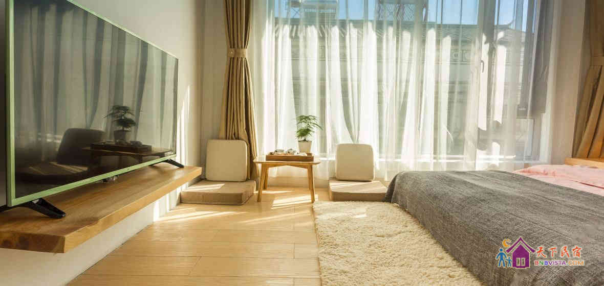 温馨阳光榻榻米大床房