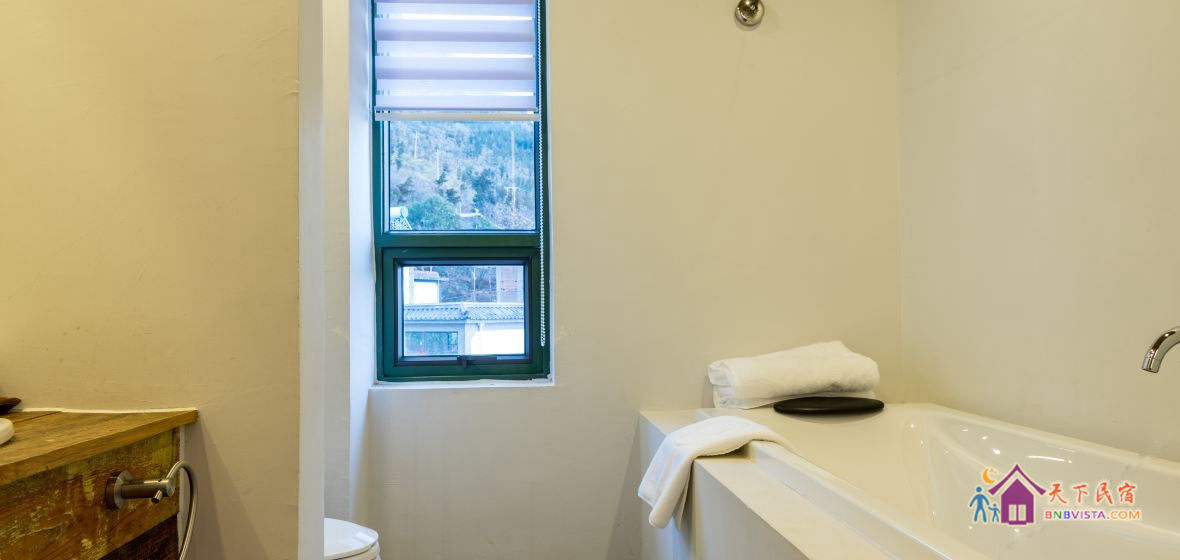 禄莱海景大床房