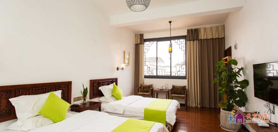 花漫秀园双床房