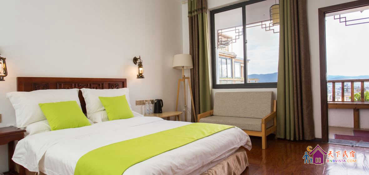 聆海沐月海景大床房