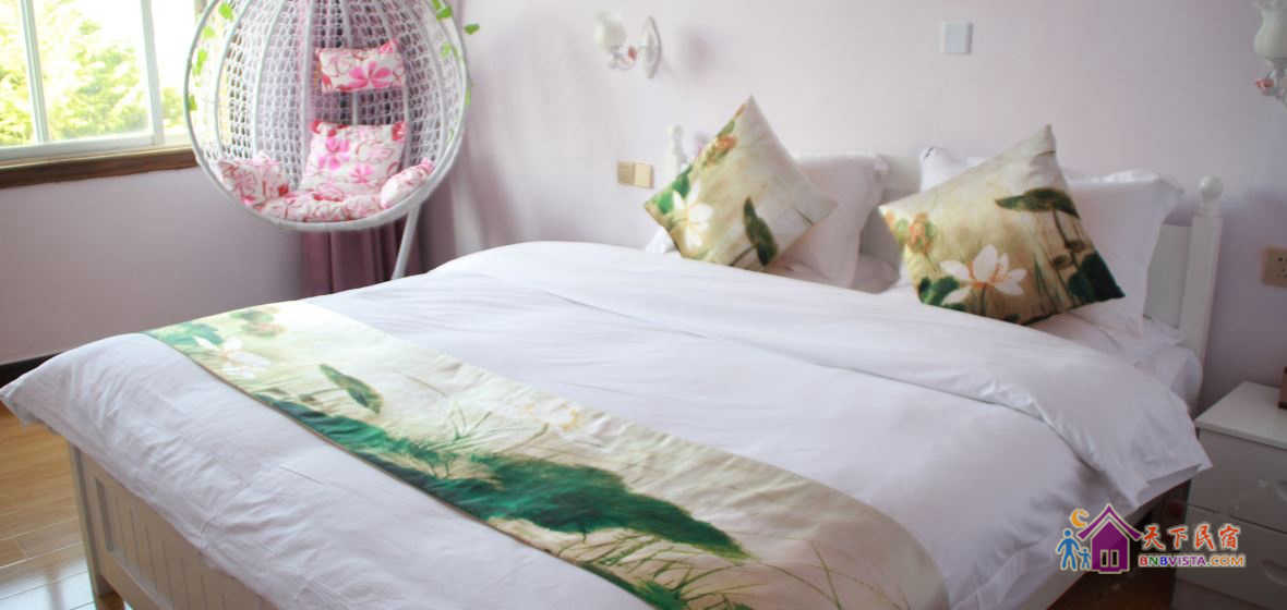 溪桥忽见大床房