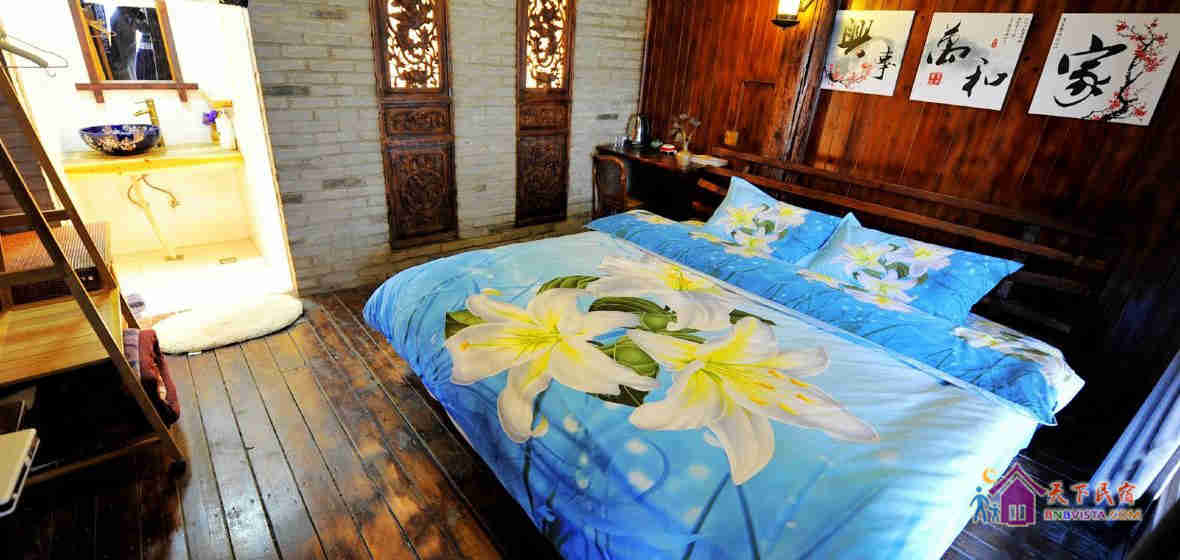 双宿双栖-木质锦尚大床房