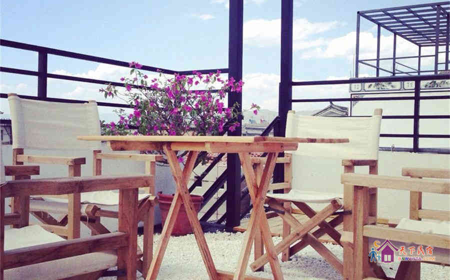 精选山景大床房