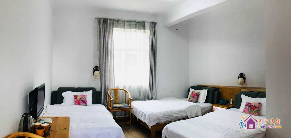 阳光舒适三人间