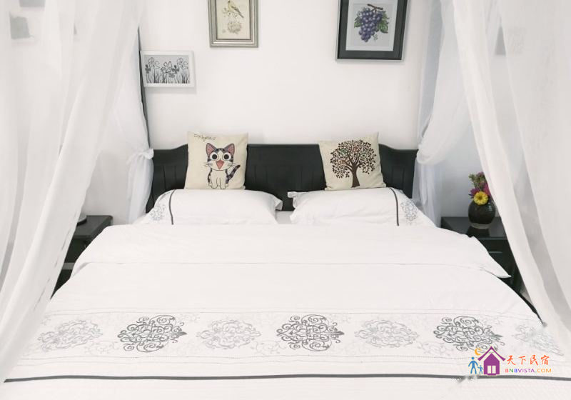 温馨幔帐大床房