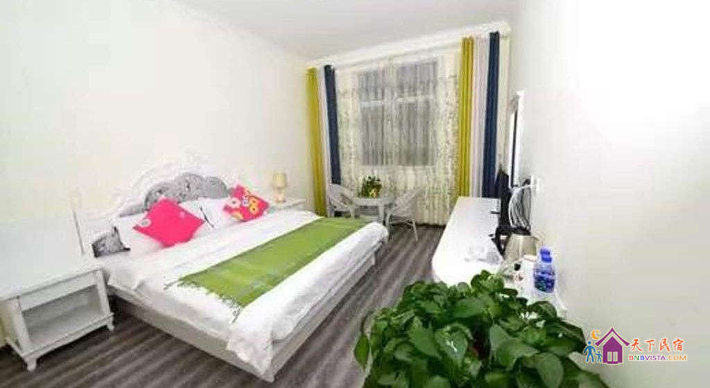 梦想炫色大床房