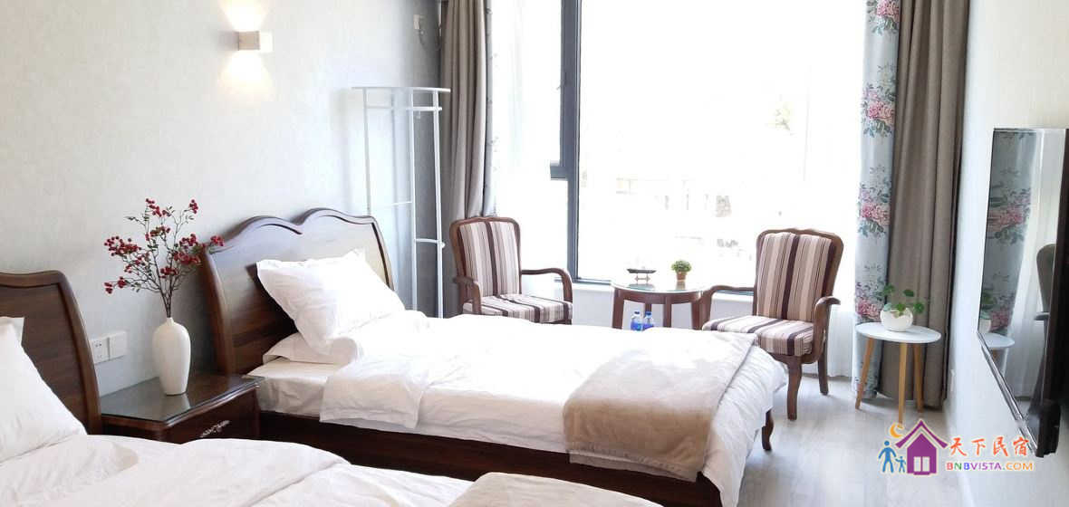 樱花小墅双床房