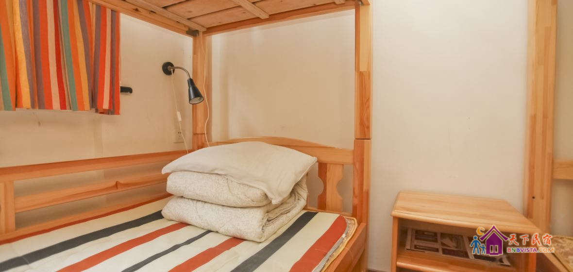 豪华女生四人房(每床位)