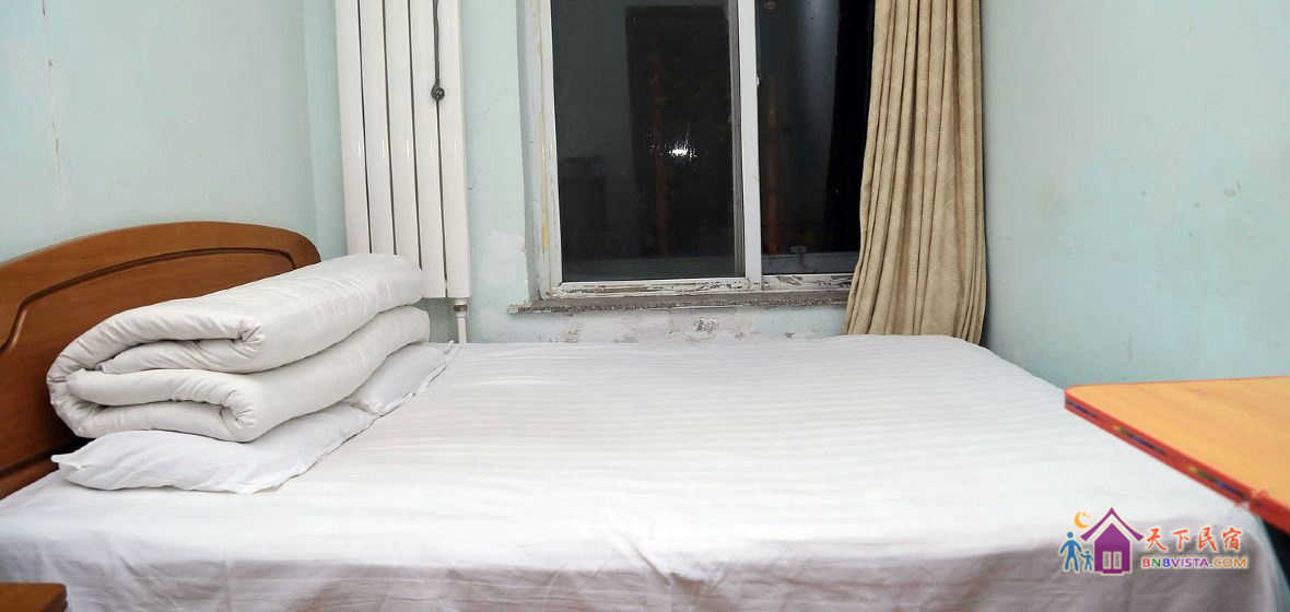 普通大床间(公共卫浴)