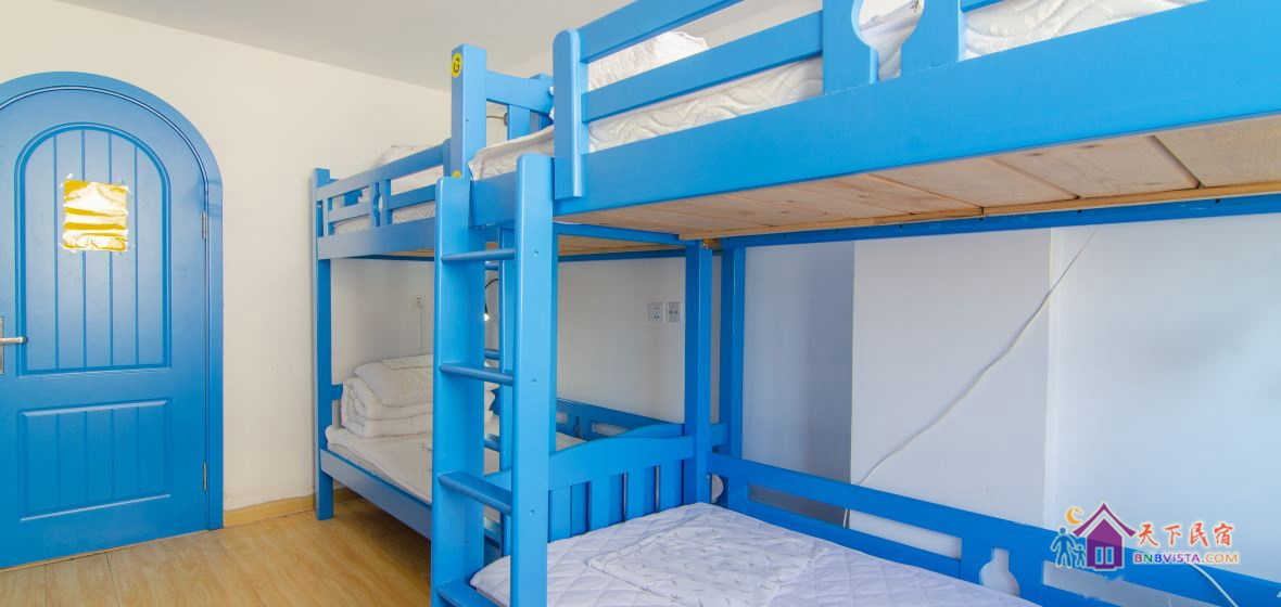 男生八人床位房