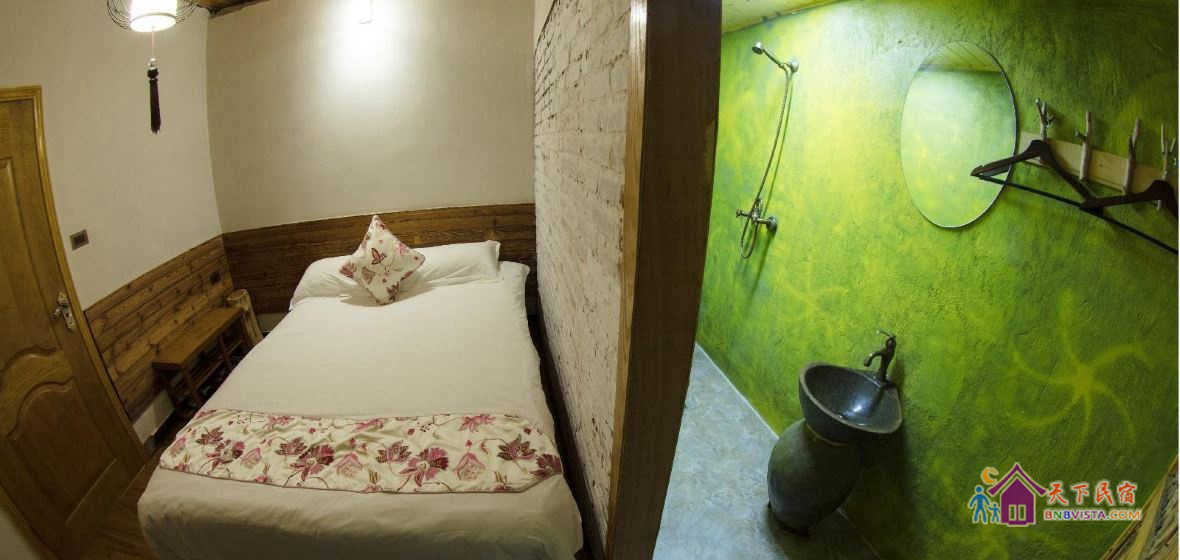 山景大床房