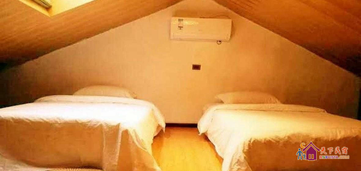 山景榻榻米双床房(公共卫浴)