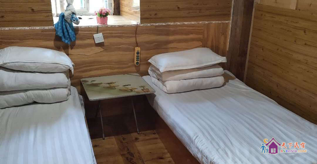 标准双人间(公共卫浴)