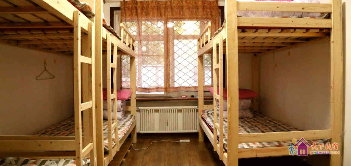 男生六人间(床位)