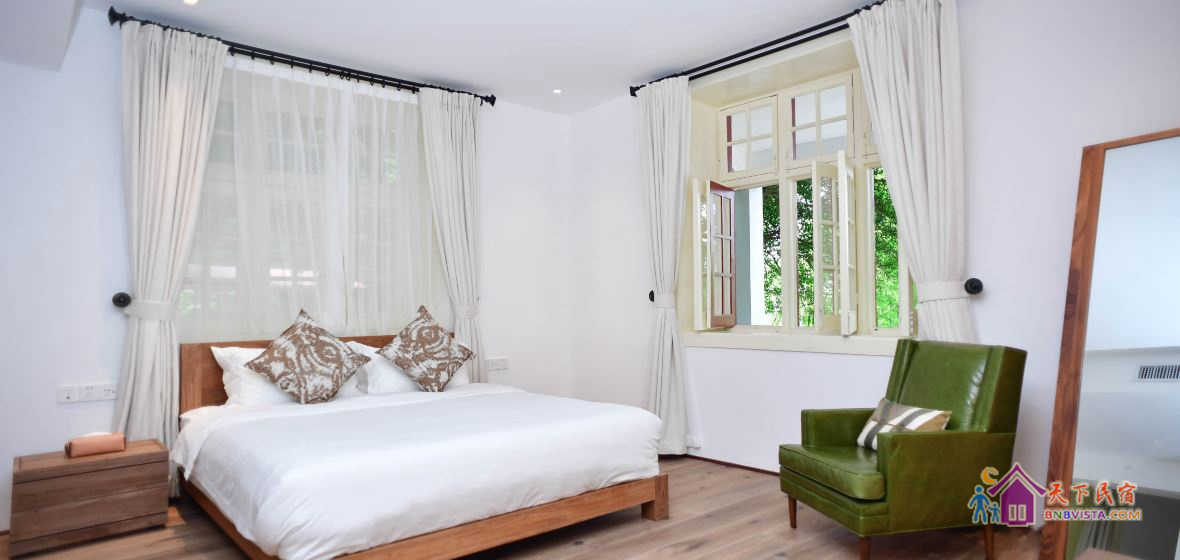 花园大床房