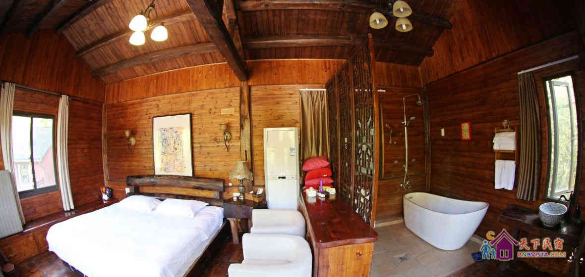 独立小木屋山景房