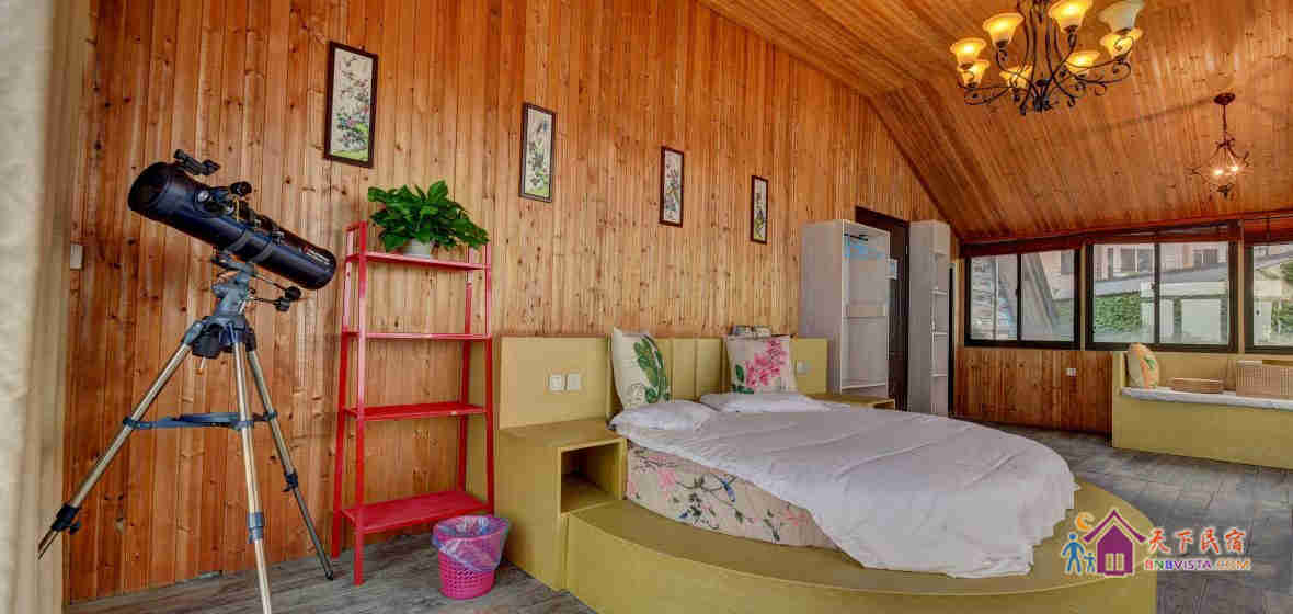 豪华景观圆床房