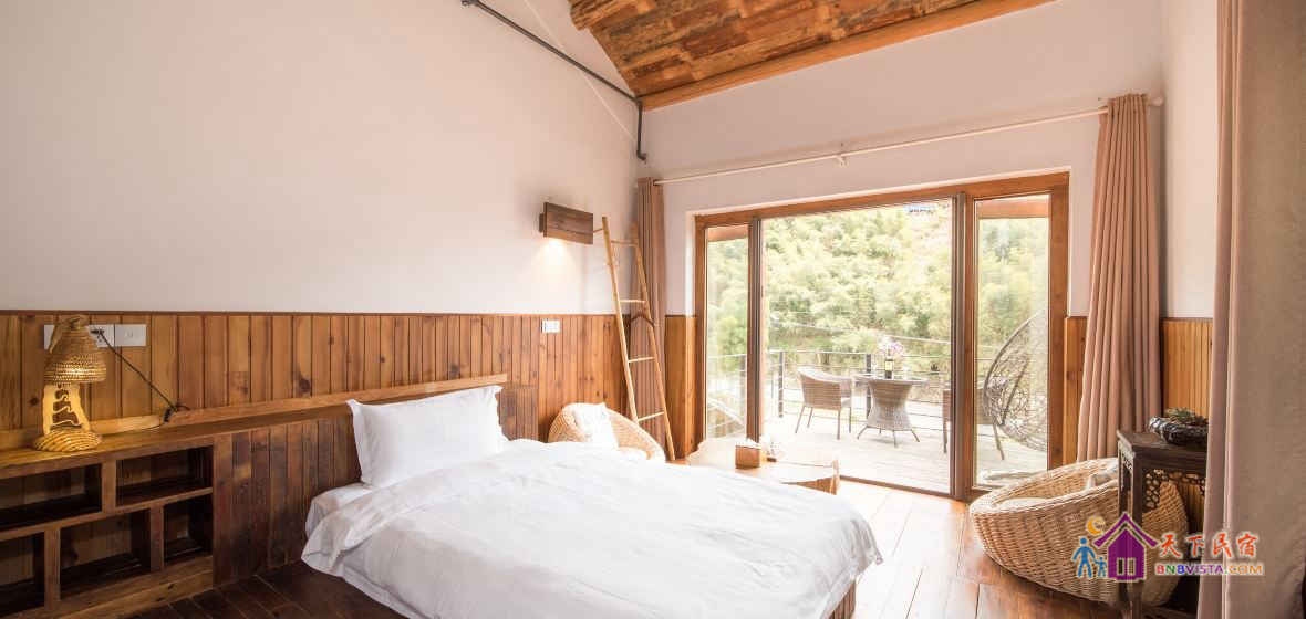 汪字露台景观房