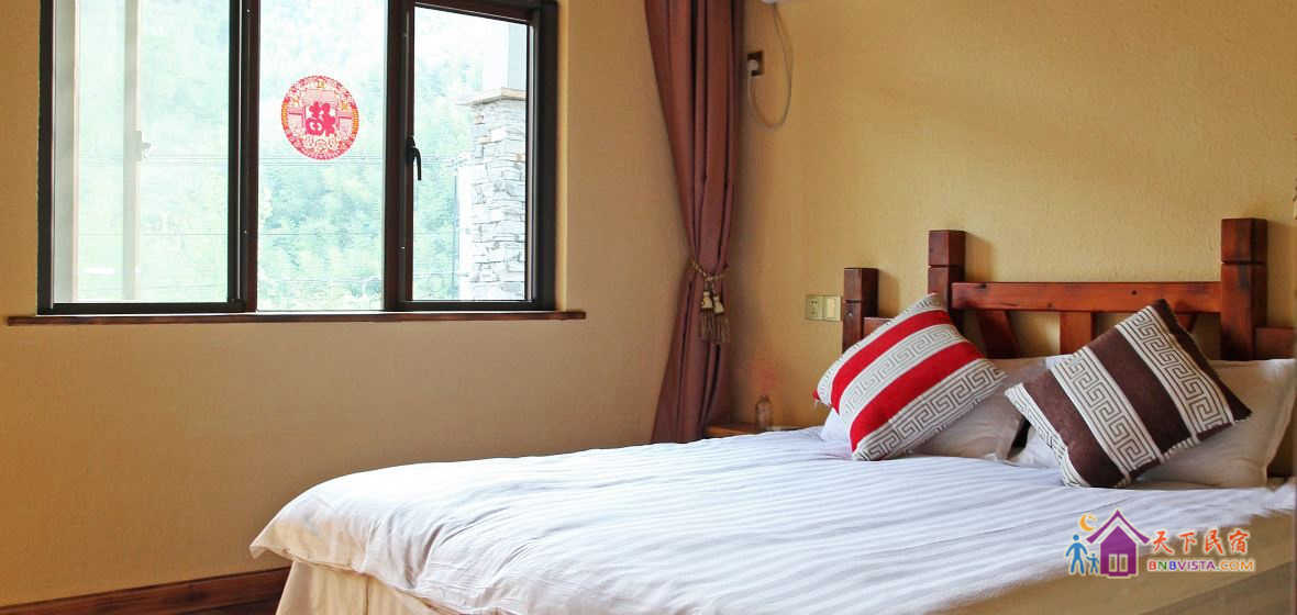 舒适阳光大床房