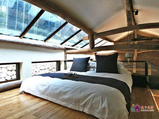 水院一田然复式星空房