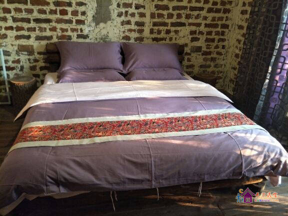 舒适阳台大床房