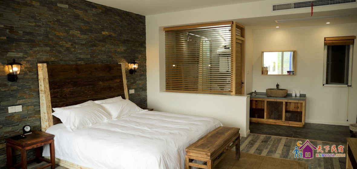 舒适山景大床房