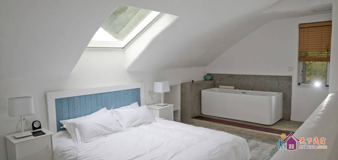 温馨复式家庭房