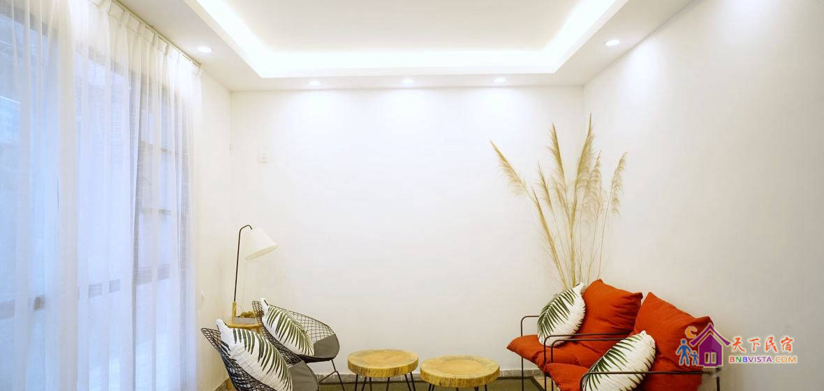 轰趴派对三居室