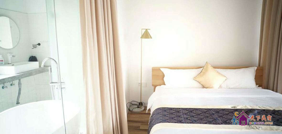 高级景观大床房