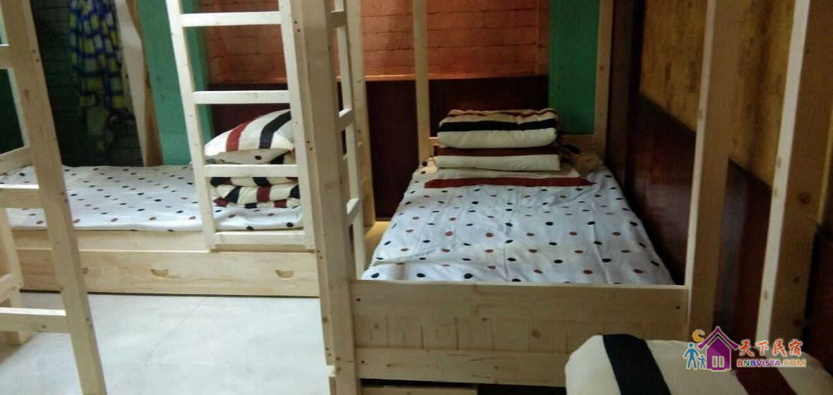 6人房(床位)(公共卫浴)