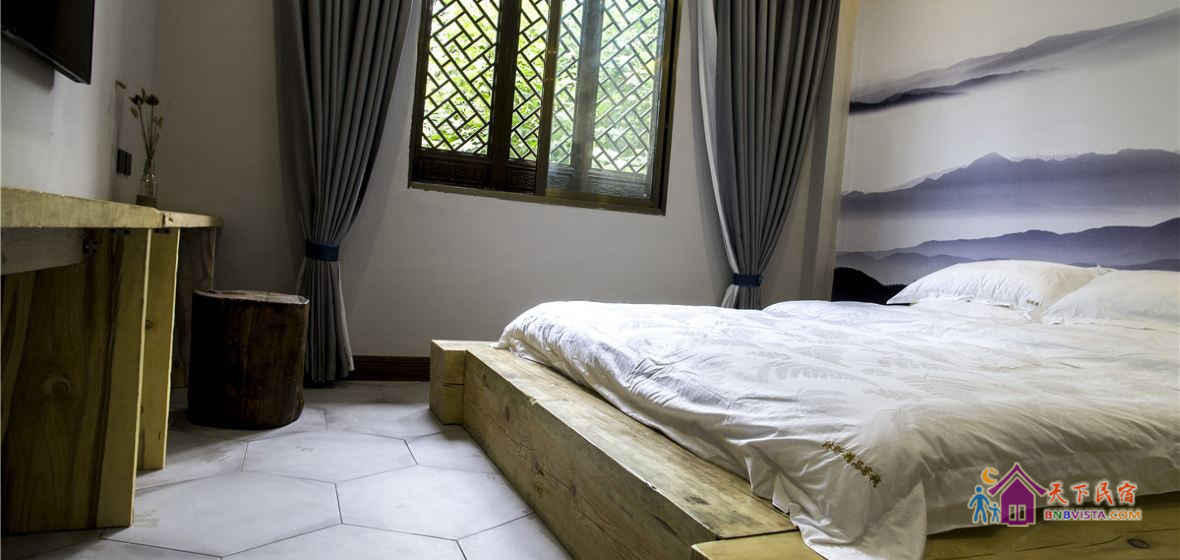 北欧远山大床房