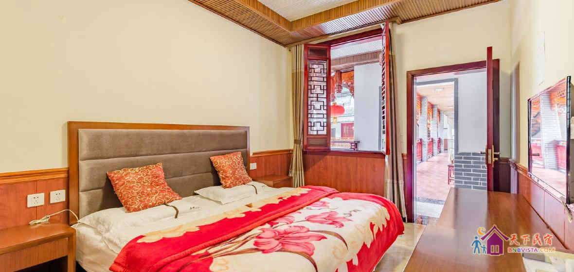 十二室一厅套房