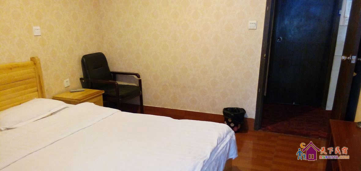 普通大床房