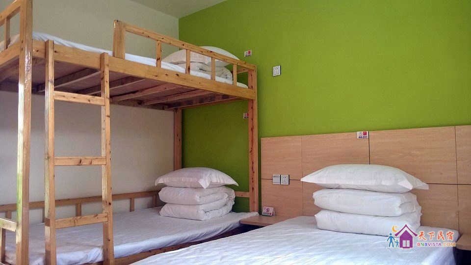 男生五人间(床位)