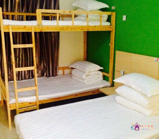 男人六人间(床位)