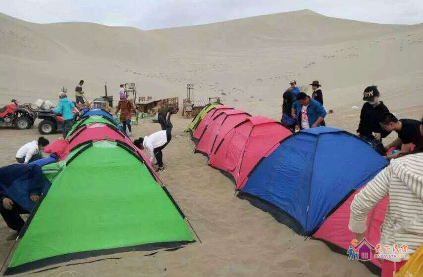 沙漠露营一大一小亲子帐篷房