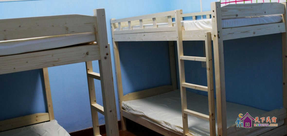 额尔古纳男四人间(床位)