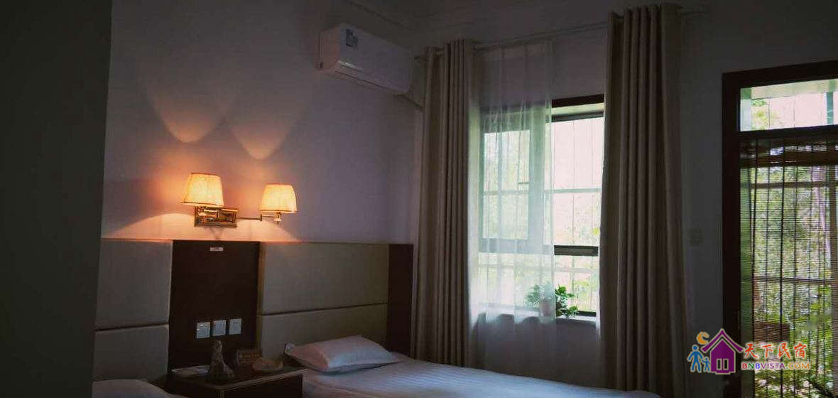 敦煌陶塑特色标准间