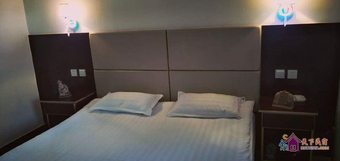 兰亭豪华大床房