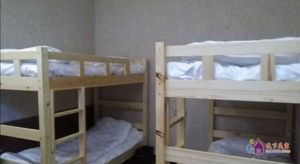 高低床四人间(床位)