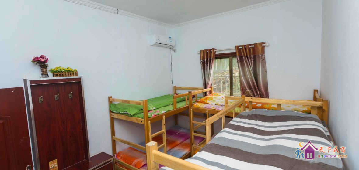 女生六人床位房