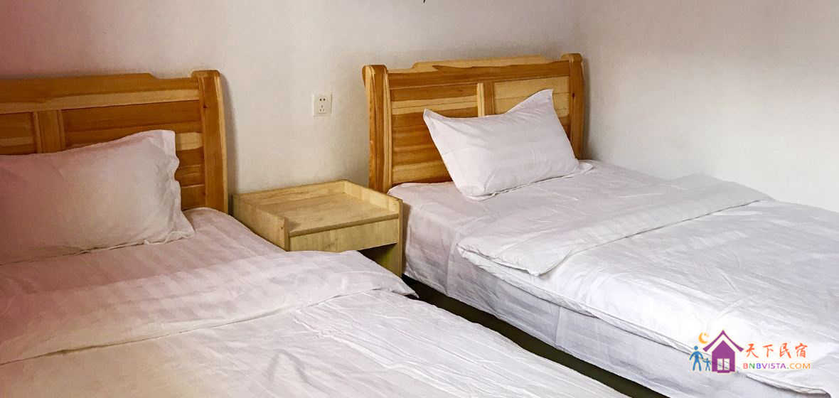 四合院双人床位房