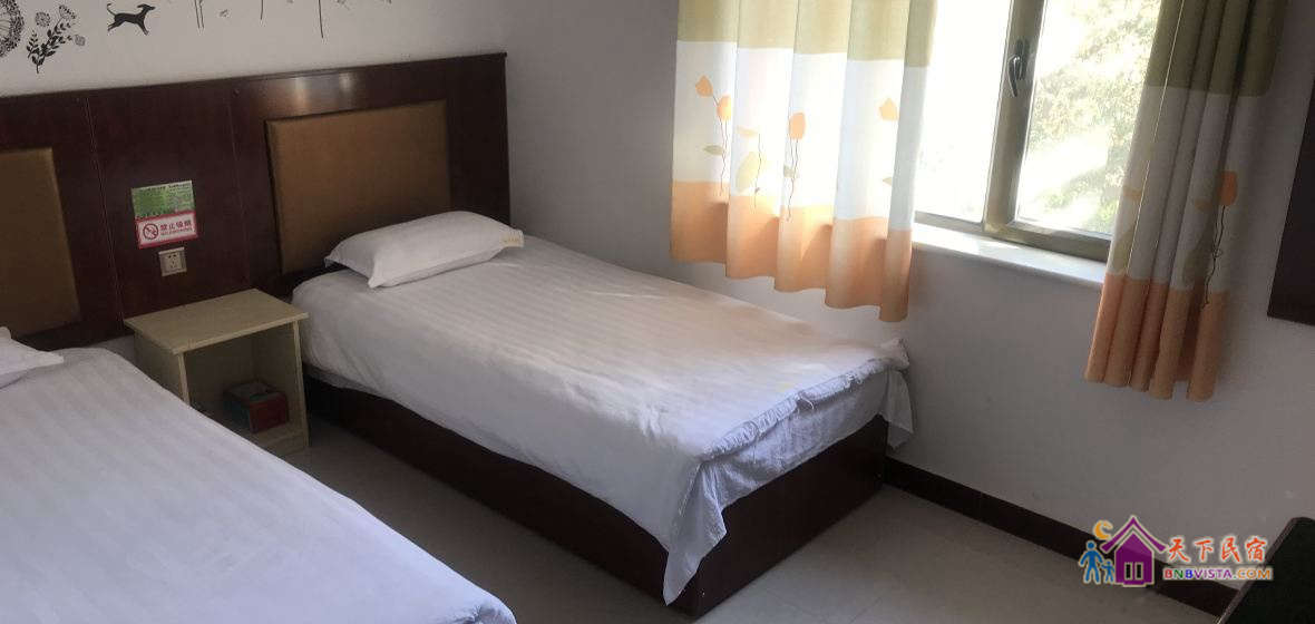 经济普通间(公共卫浴)