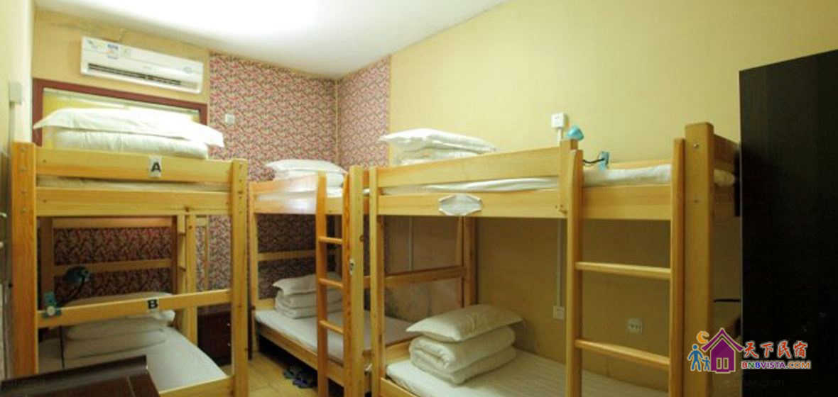 空调六人男生床位房