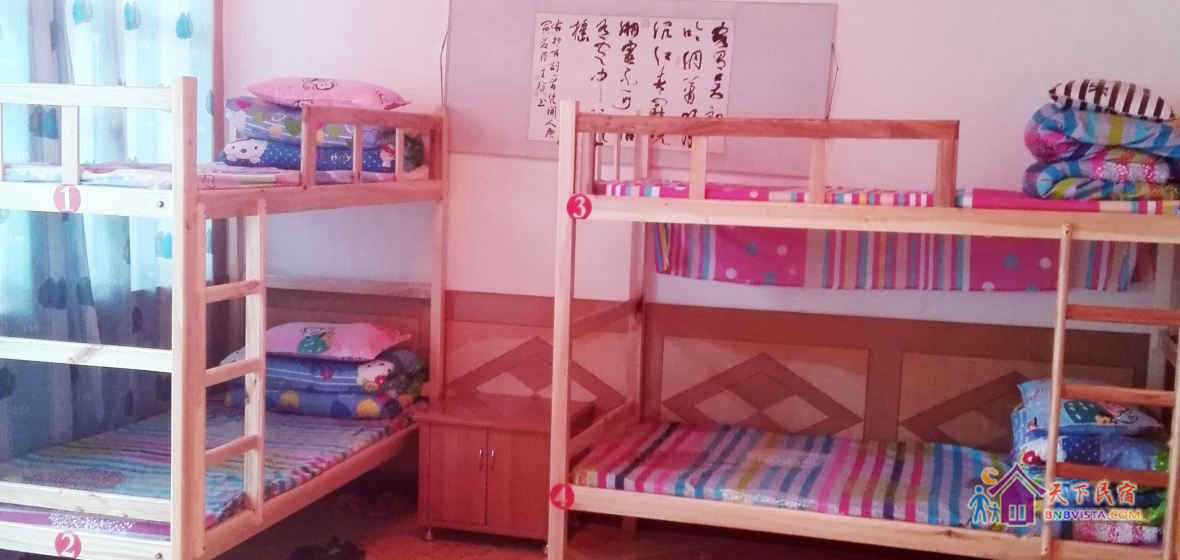 偶遇10人床位房