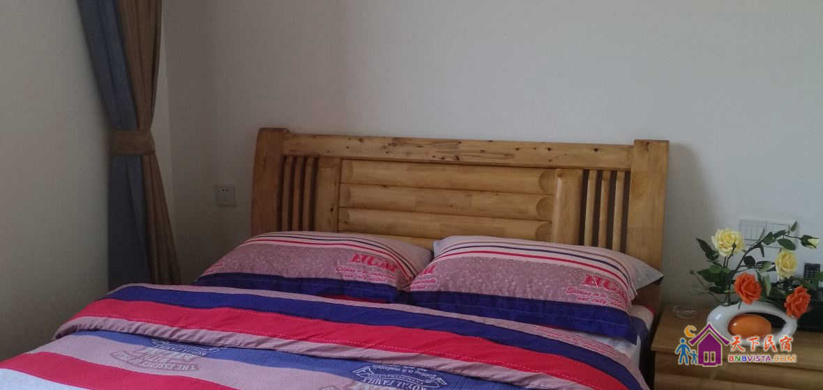 普通山景大床房