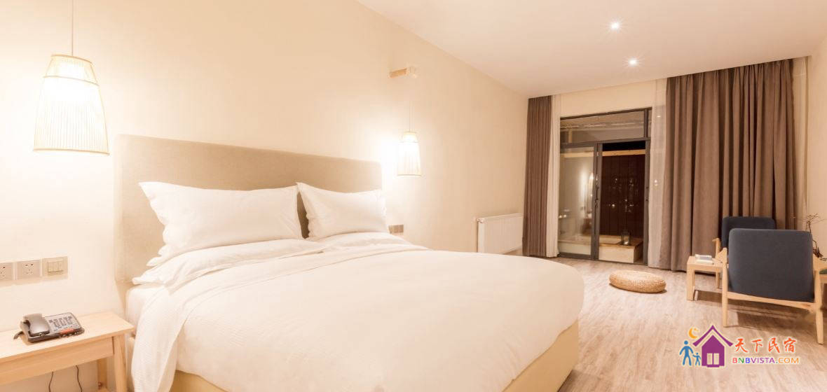 无厌庭院温泉雅居