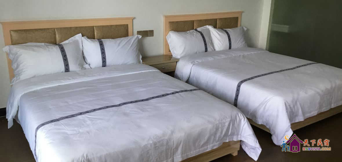 豪华山景双床房