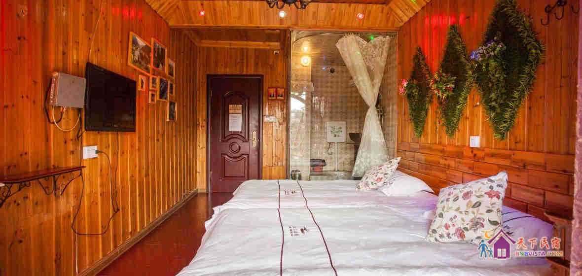 江景特色木板榻榻米双人间203