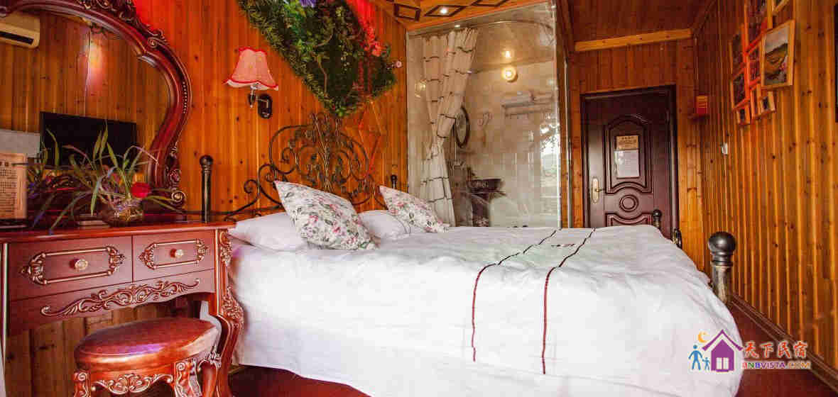 江景特色木板大床房205